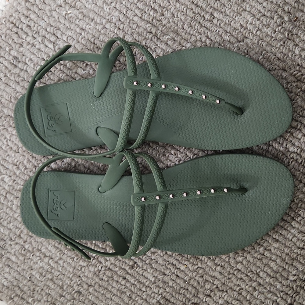 Green Reef sandals with studs
